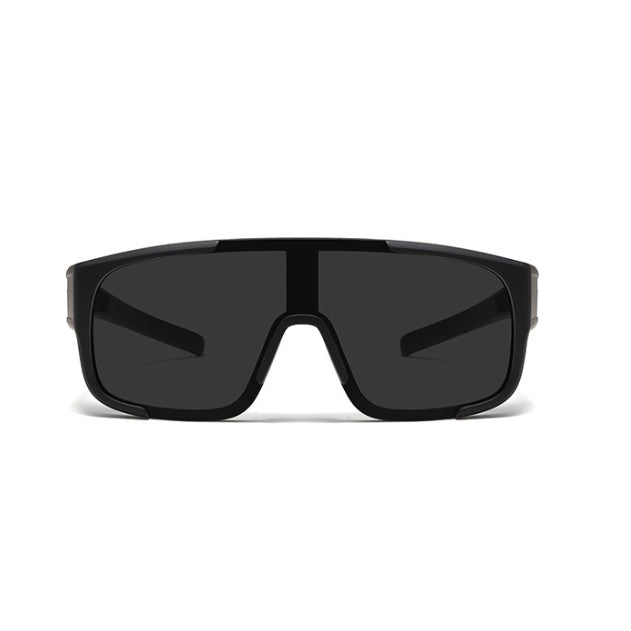 Tom | Black
